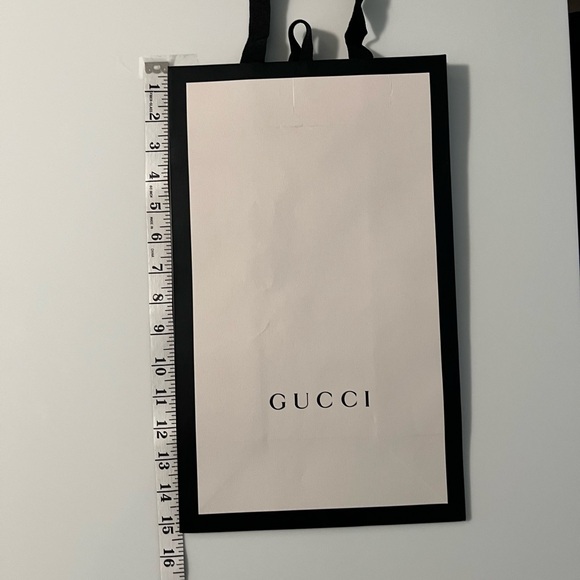 Gucci Cream and Black Gift Bag - Picture 2 of 2